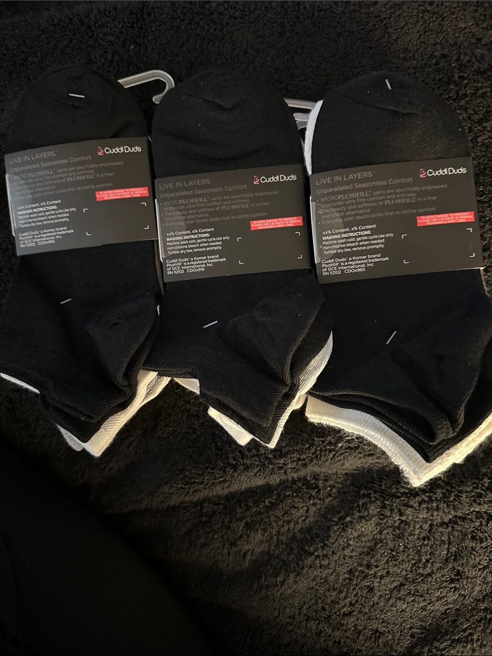 Cuddl Duds Woman”s Low Cut Micro Plushfill Socks Shoe Size 4-10 NWT - Picture 4 of 4
